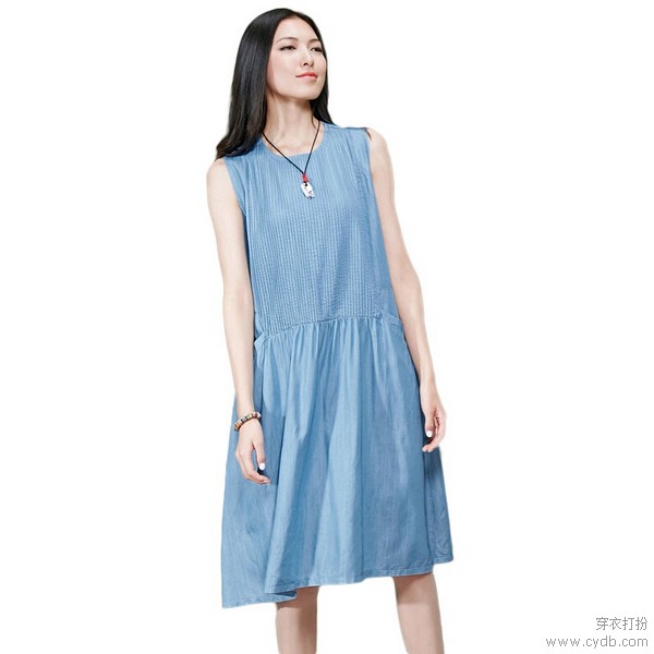软妹风,浅蓝色连衣裙柔化女汉心
