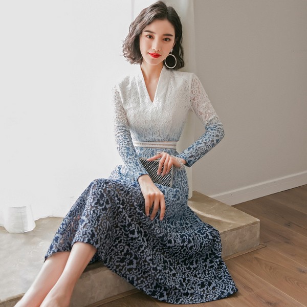 穿连衣裙的季节,就不要朝三暮四了