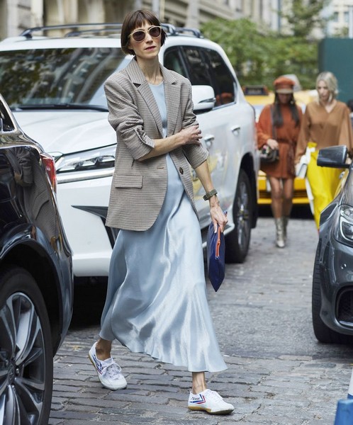 清新元气精灵蓝,助就春夏好品味