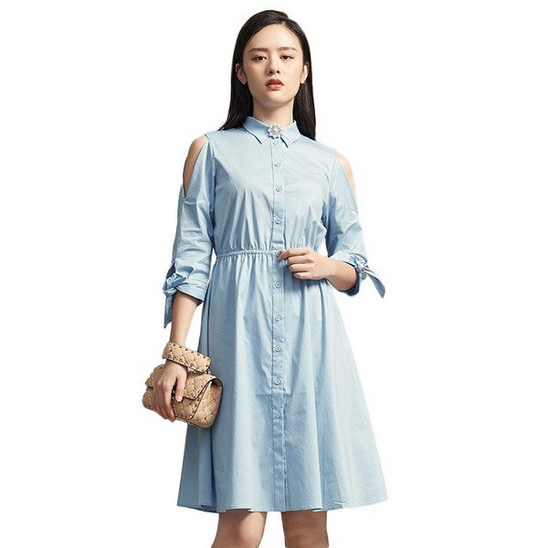软妹风,浅蓝色连衣裙柔化女汉心