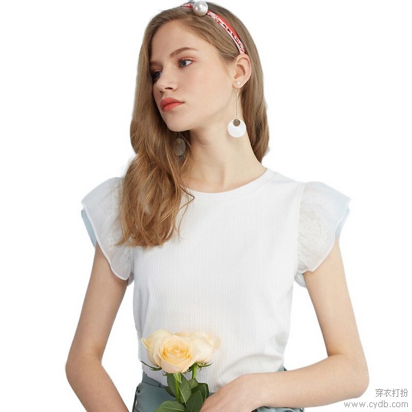 简约宫廷风,荷叶袖T恤挥别麒麟臂
