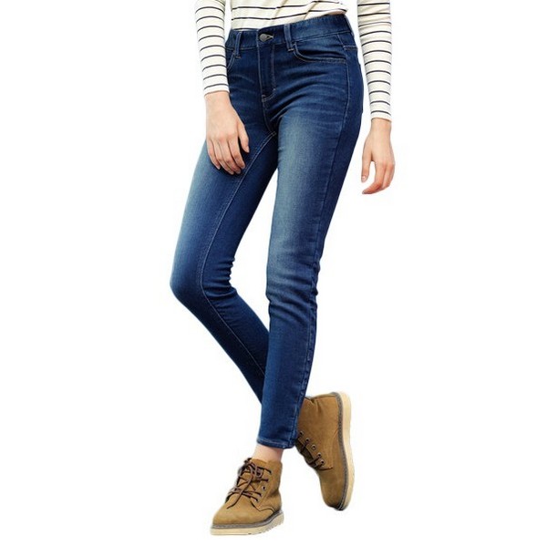 深色牛仔裤,高腰款假装腿长逆天