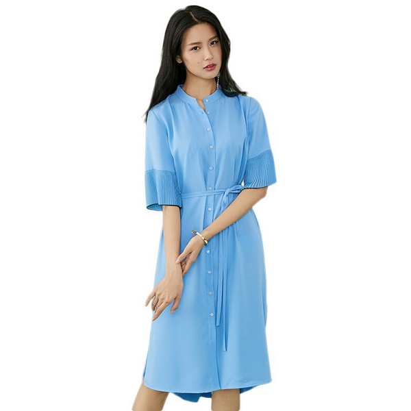 软妹风,浅蓝色连衣裙柔化女汉心