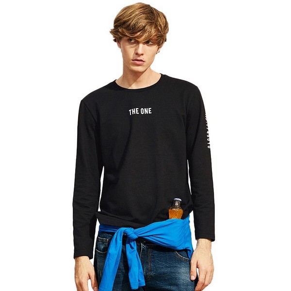 有腔调,字母T恤洋溢叛逆不羁范