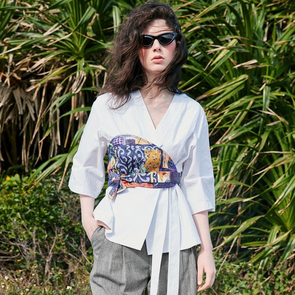 确认过眼神,设计感白衬衫最迷人