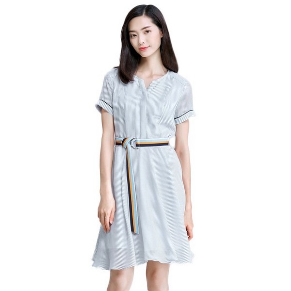 衬衫连衣裙温婉派,乖巧时髦释义淑女品格