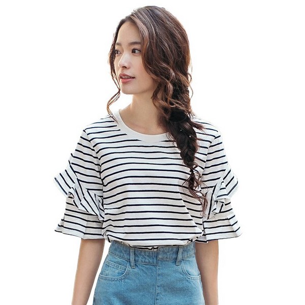 简约宫廷风,荷叶袖T恤挥别麒麟臂