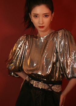 江疏影超A御姐范手机壁纸