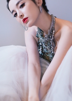 古力娜扎诱人写真手机壁纸