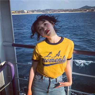 女生头像短发高冷欧美范2025 从不是唯一也不会是最爱