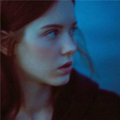 霸气高冷欧美复古美女头像2025 我和你不熟别冲我摆脸