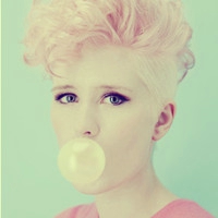 欧美头像女生搞怪高清 一杯茶品人生沉浮