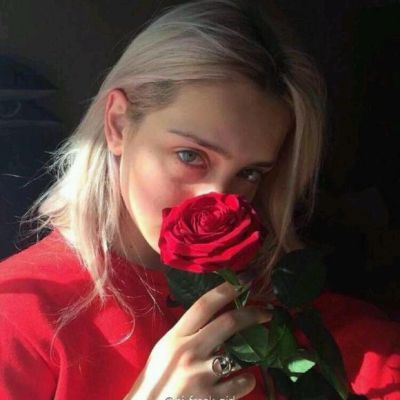 外国女生头像欧美范小清新2025最新 笑得开怀哭的坦率