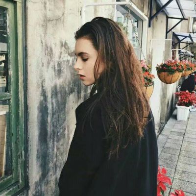 欧美伤感女生头像2025最新版 一无所有又倾尽所有