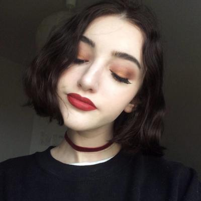 高清有范的个性微信头像欧美女生 如果没有她你还爱我吗