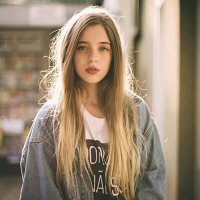 2025qq女生头像欧美范复古潮流 甘于平凡却不甘于平凡的溃败