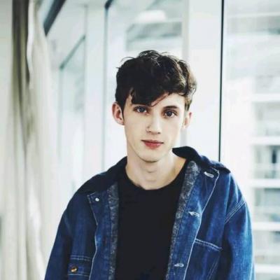 欧美头像男生小清新帅气头像2025最新 徒手摘星爱而不得