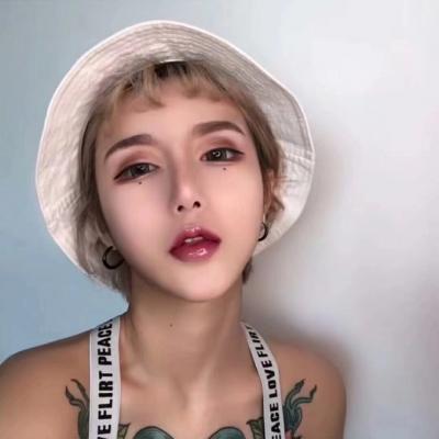 女生超拽霸气欧美头像精选2025 懵懵懂懂的年纪颠覆了青春