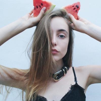 2025最火的欧美女生yy头像 个性霸气的欧美头像独一无二