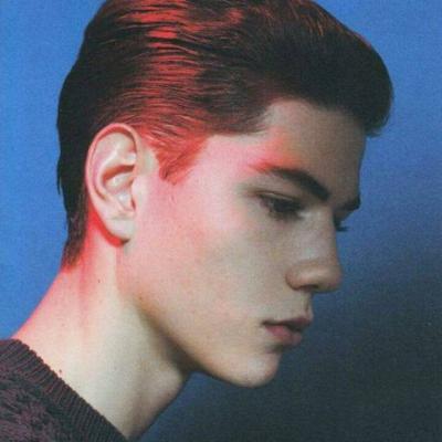 男生头像2025最潮图片欧美范 野心玩出来的感情能维持多久