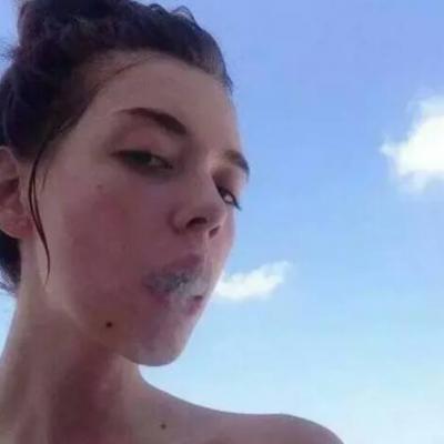 女生头像霸气欧美风2025最新 货有过期日人有看腻时