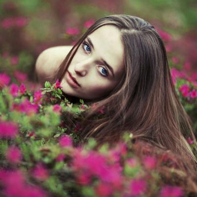 2025好看的欧美女生头像简单清纯 满足这个词从不适合人