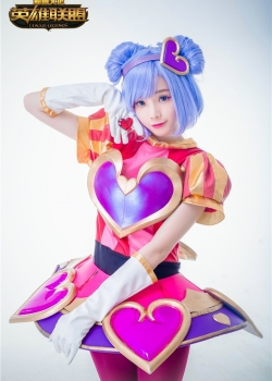 LOL英雄联盟发条魔灵cos图片