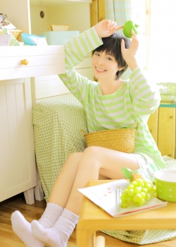 白嫩美女尤物清新美艳性感写真