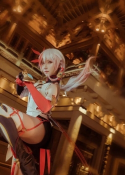 崩坏三英气逼人符华炽翎cosplay图片