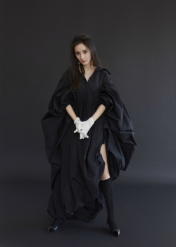 杨幂性感时尚杂志高清图片