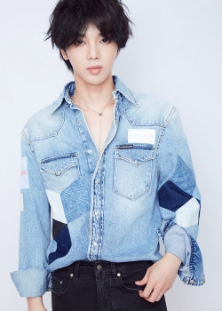 华晨宇帅气写真手机壁纸