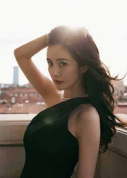 杨幂性感优雅高清图片