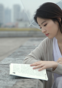 刘亦菲文艺清纯写真图片