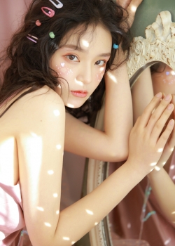 极品美女吊带长裙性感迷人写真