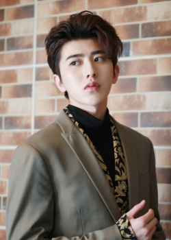 蔡徐坤帅气个性高清壁纸图片