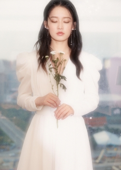 李沁唯美仙气写真高清手机壁纸