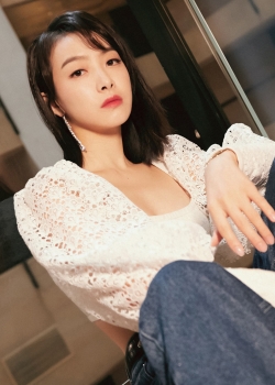 宋茜灵动仙气写真高清手机壁纸