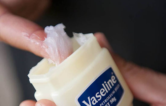 凡士林是甘油吗 凡士林是不是甘油