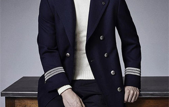 军大衣为何都是双排扣