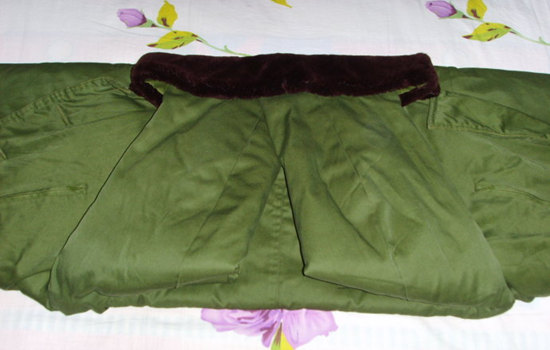 军大衣怎么叠成豆腐块 军大衣怎么叠好看