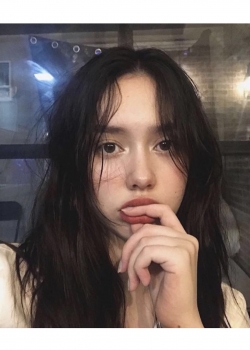 欧美女生写真图片高清手机壁纸