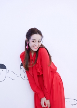 迪丽热巴酷飒写真高清手机壁纸