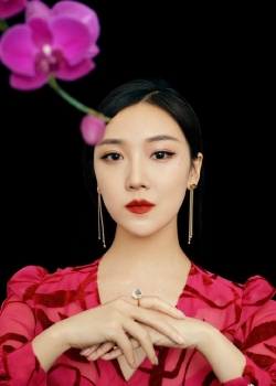 菅纫姿精致优雅写真高清手机壁纸