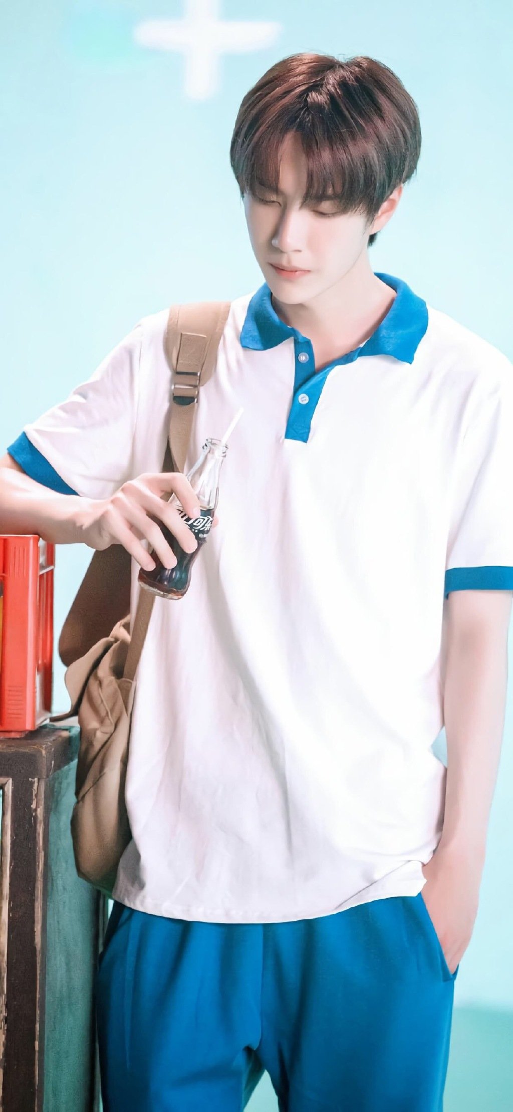 王一博校园风高清高清手机壁纸