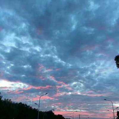 天空唯美美图  ♡  云层下面的世界是你想不到的