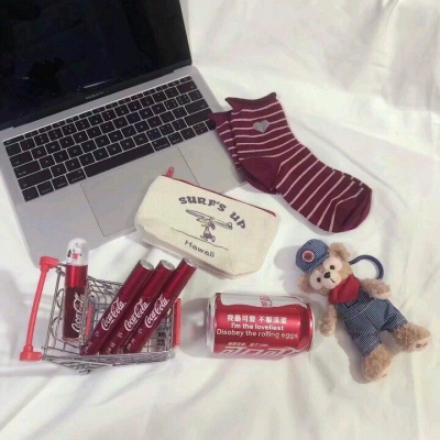 林知晚  ins唯美手写带电脑背景图