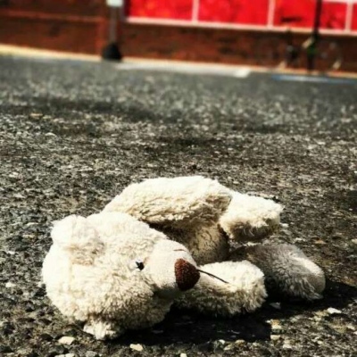 江奕/可爱玩偶背景图/做一个干净洒脱的人   往事不计