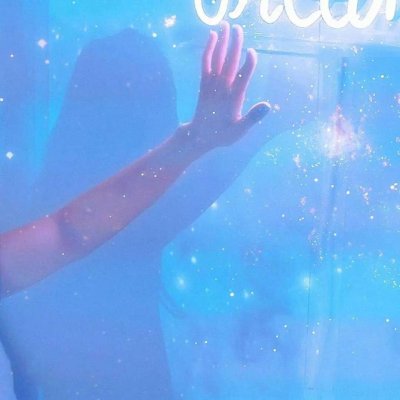 “没有新故事，才会对从前念念不忘”