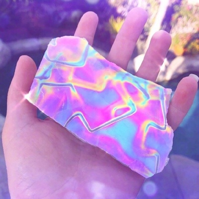 念七 炫彩手中捧