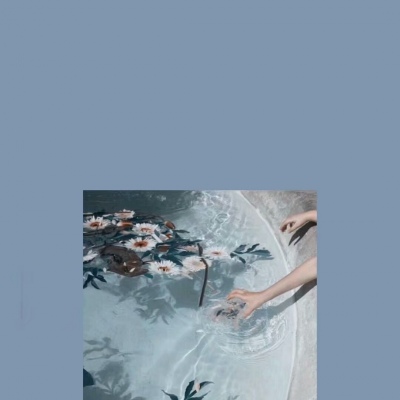 蓝色背景 生活就像填不满的黑色